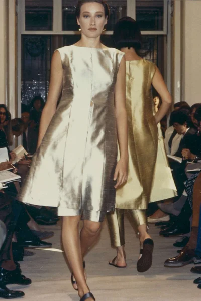 Look 15